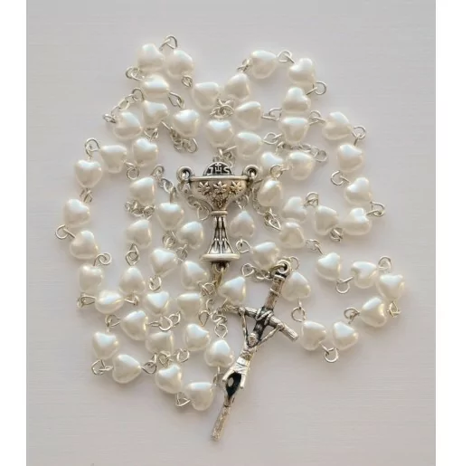 Różaniec Komunijny | biała perła w kształcie serc