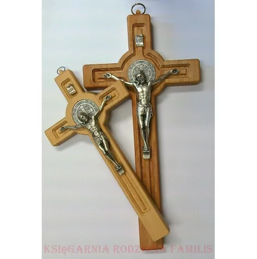 Krzyże » Krzyże drewniane stojące » Krzyż drewniany św. Benedykta oliwny stojący